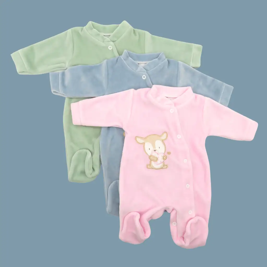 Babygrow em Veludo Bordado Coelho Coração - Image 3
